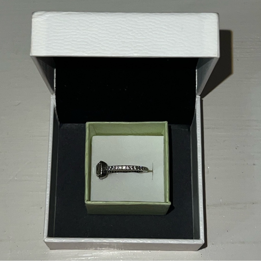 Pandora Square Sparkle Halo Ring - Picture 5 of 7